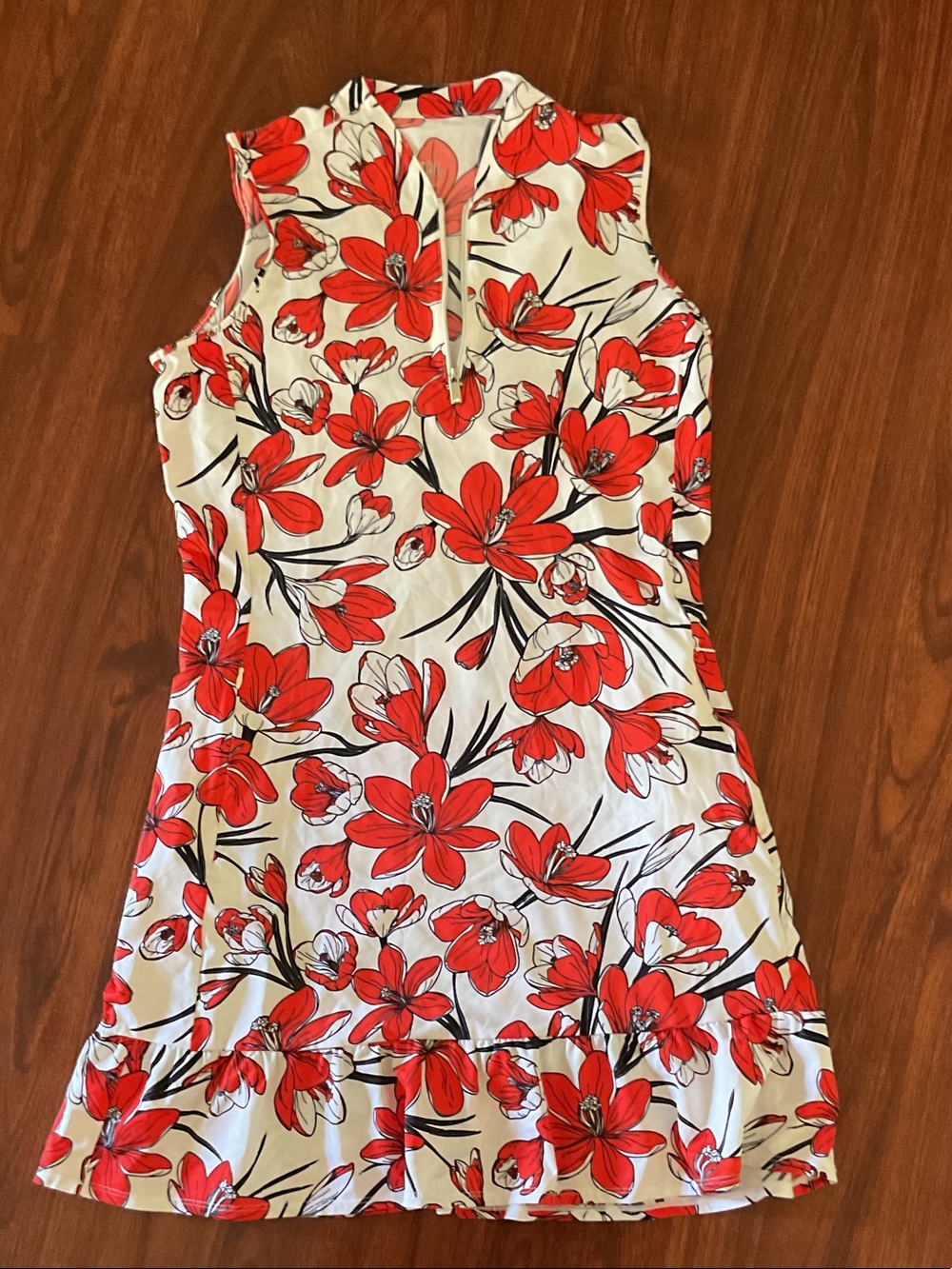 Tail Coral & White Floral Print Dress with pockets. Size small